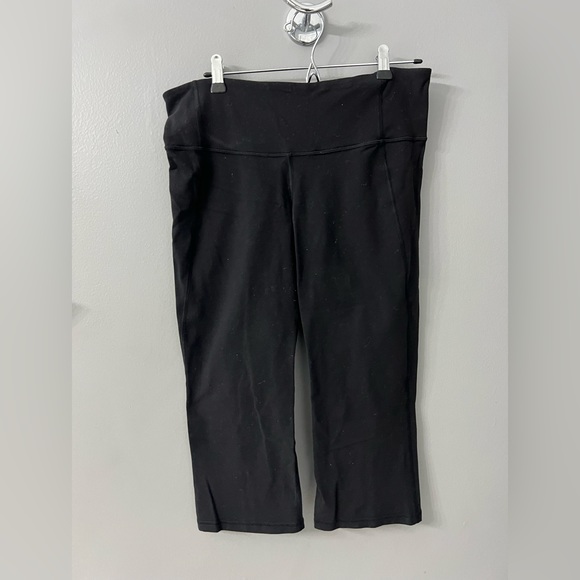 lululemon Cropped Pants - Picture 1 of 1